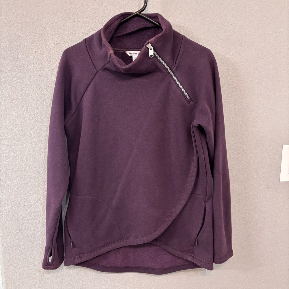 Athleta cozy Karma Pullover with Unique Zip